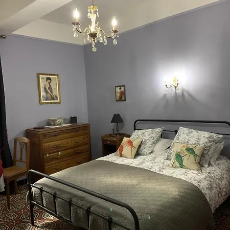 Bed & Breakfast La Maison Du Magistrat 4*
